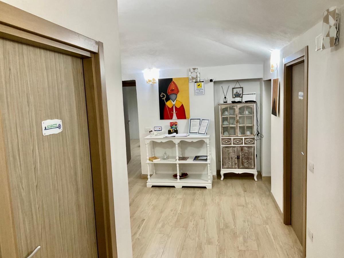 نابولي 'A Room De' Scugnizzi المظهر الخارجي الصورة